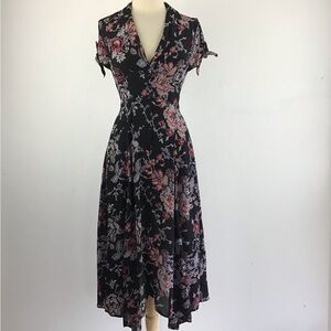 Urban Outfitters blk print button front plunge neckline cap sleeve maxi dress S